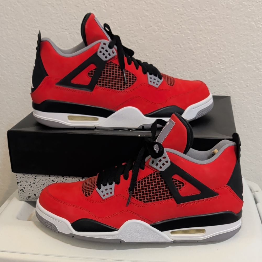 Jordan 4 Retro Toro Bravo (Near DS) sz 11